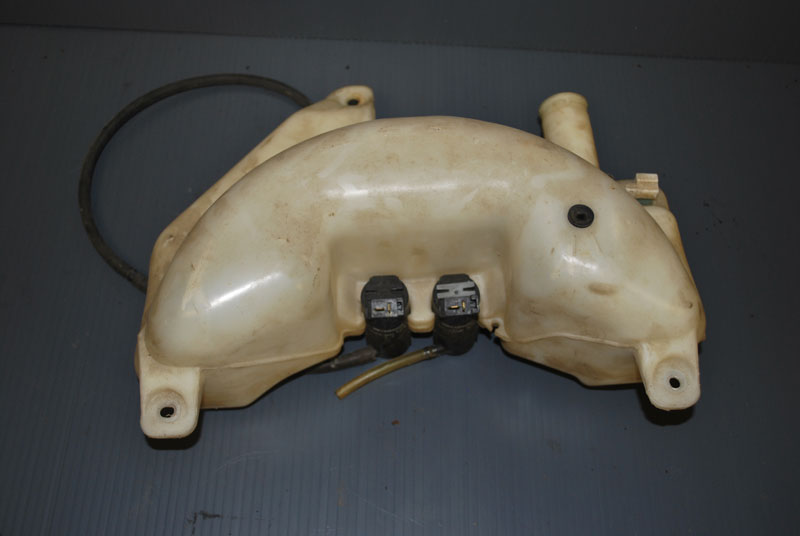 95-99 winshield washer reservoir (turbo model)